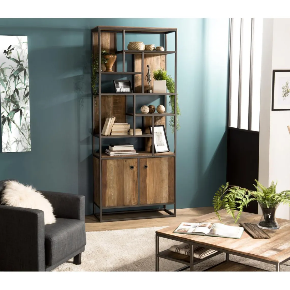 Macabane Bibliothèque Haute ALIDA 2 Portes Et 10 Open Space Bois Teck Recyclé Acacia Mahogany Et Métal