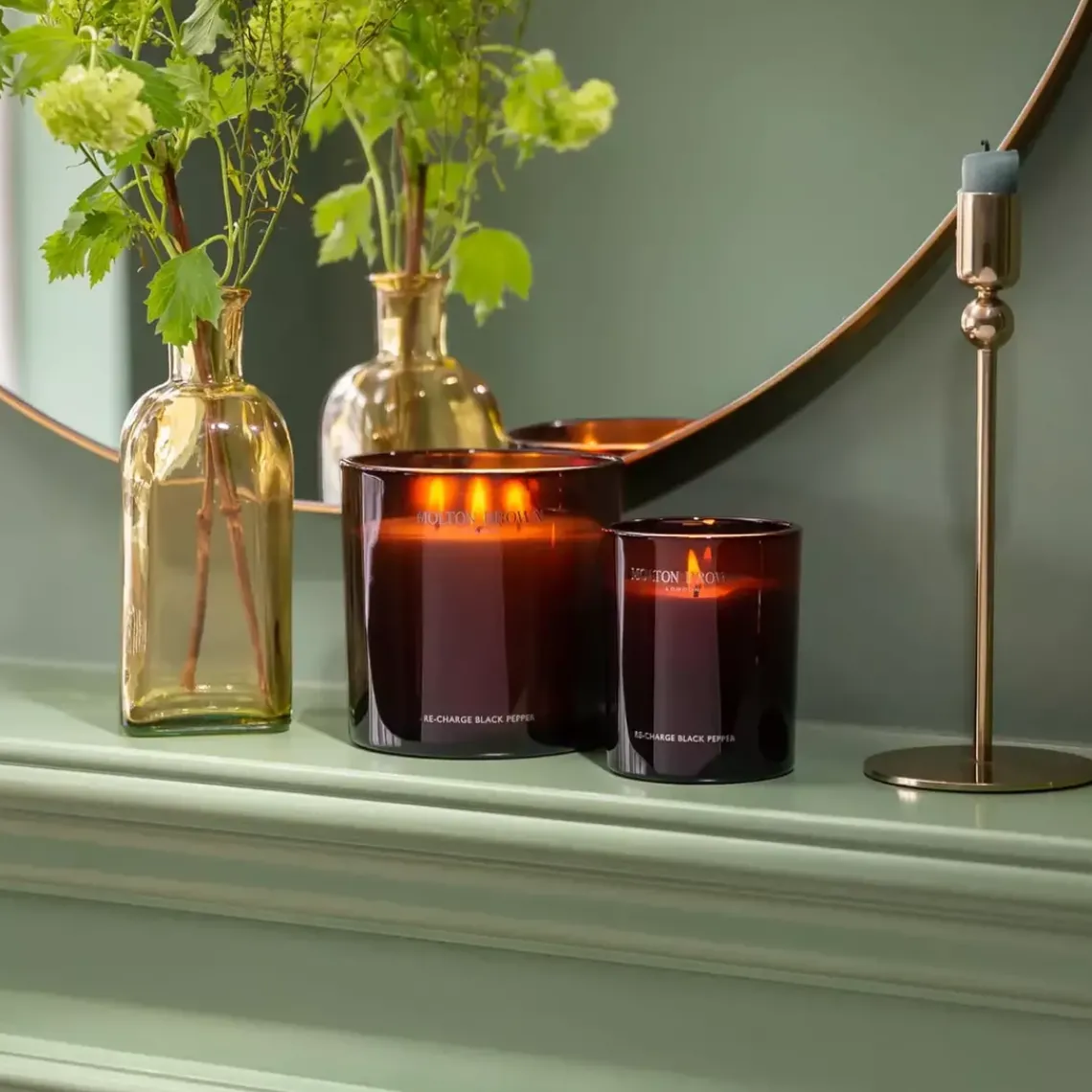 Molton Brown Bougie Signature - Re-Charge Black Pepper Online