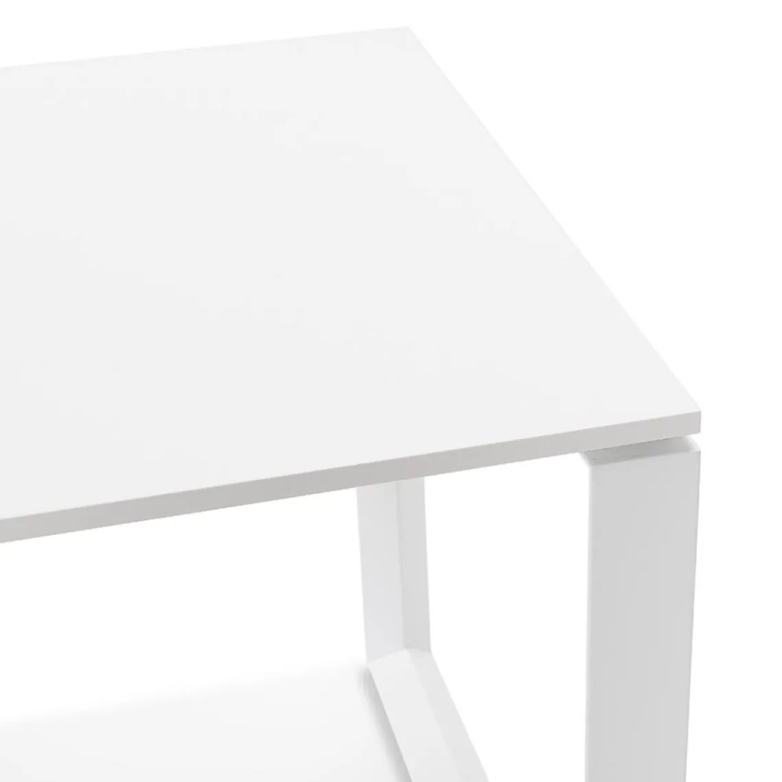 ALTEREGO Bureau droit design 'BAKUS' en bois et métal blanc Discount