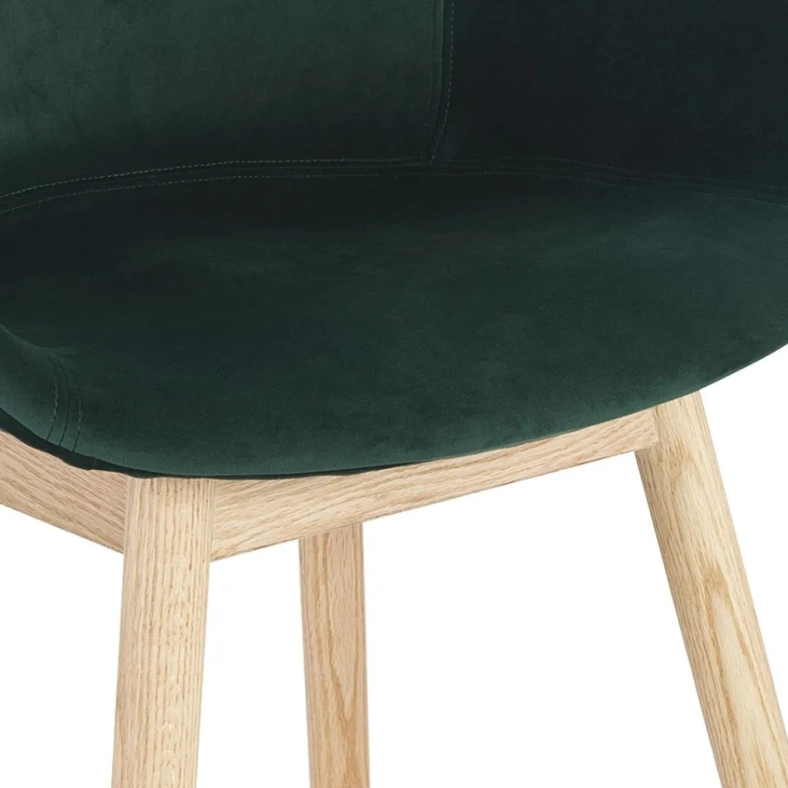 ALTEREGO Chaise avec accoudoirs 'FRIDA' en velours vert et pieds en bois naturel Best