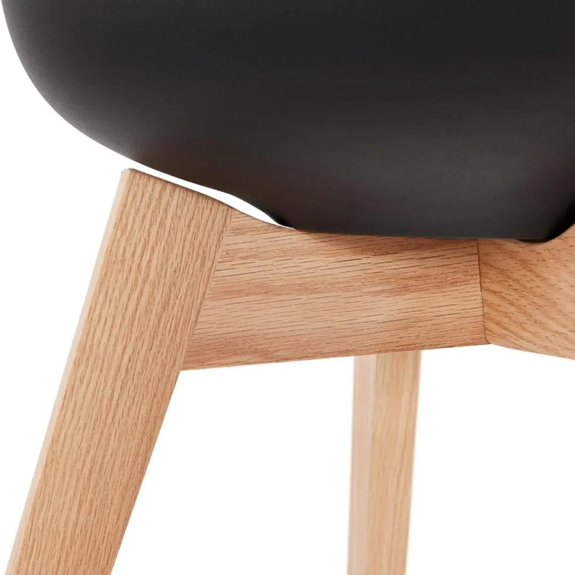 ALTEREGO Chaise avec accoudoirs 'MISTRAL' noire style scandinave Discount