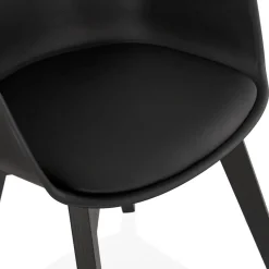 ALTEREGO Chaise avec accoudoirs 'MISTRAL' noire avec pieds en bois noir Sale