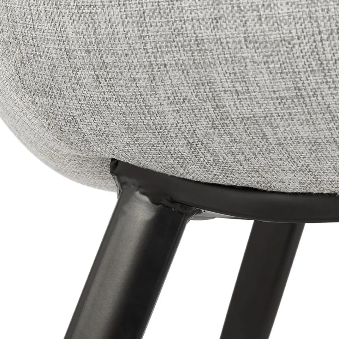 ALTEREGO Chaise avec accoudoirs 'RIGA' en tissu gris clair Hot