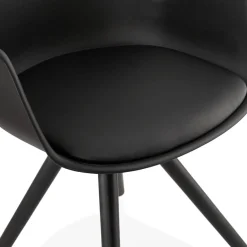ALTEREGO Chaise avec accoudoirs 'ZALIK' noire avec pieds en bois noir