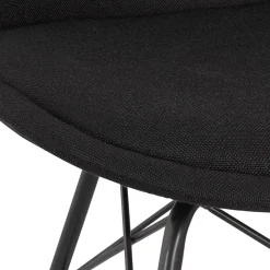 ALTEREGO Chaise design 'INDIA' en tissu noir et pieds en métal noir Online