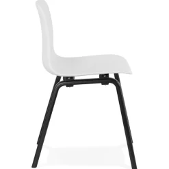 ALTEREGO Chaise design 'PACIFIK' blanche avec pieds en bois noir Online