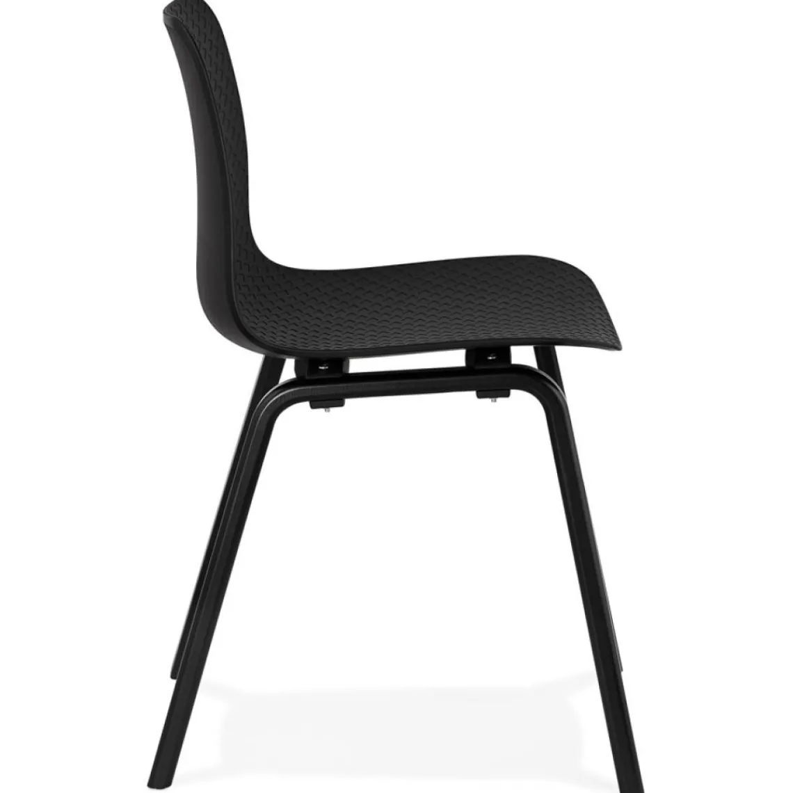 ALTEREGO Chaise design 'PACIFIK' noire avec pieds en bois noir Discount