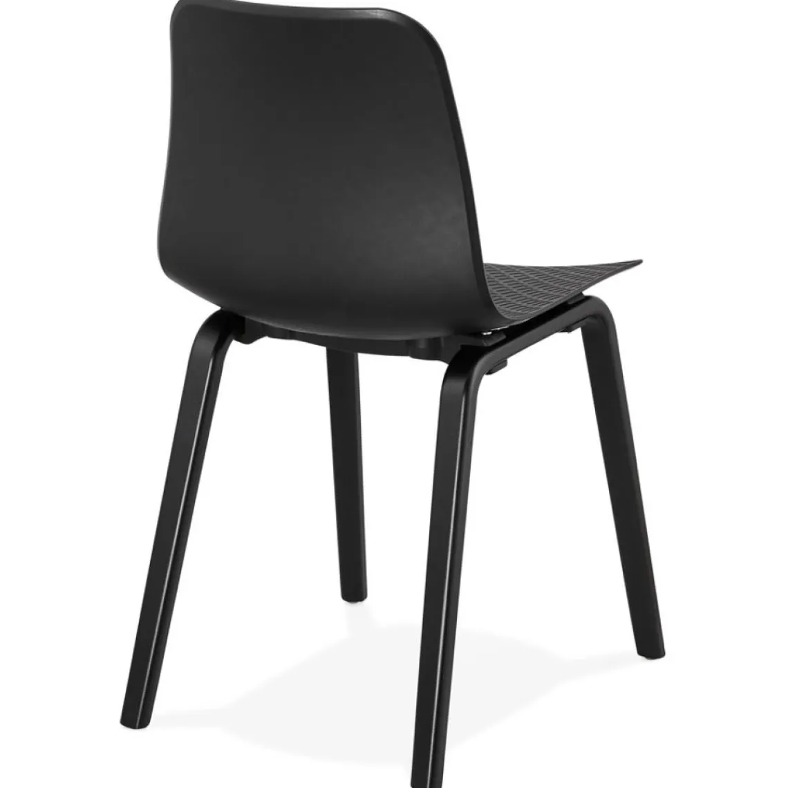 ALTEREGO Chaise design 'PACIFIK' noire avec pieds en bois noir Discount