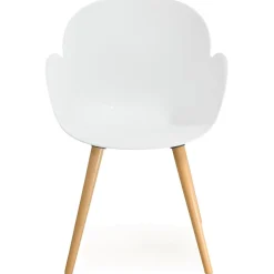 ALTEREGO Chaise design scandinave 'PICATA' blanche avec pieds en bois New