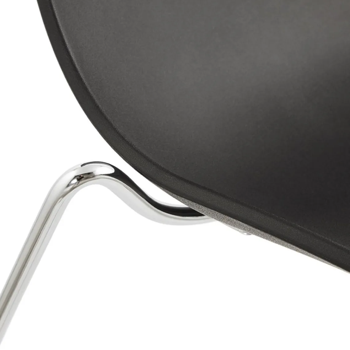 ALTEREGO Chaise design 'TRENO' noire en matière plastique Clearance