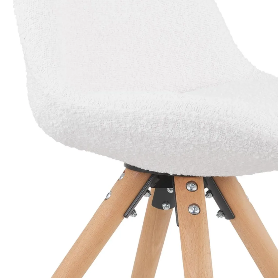 ALTEREGO Chaise design 'VALENTINE' en tissu bouloché blanc style scandinave Online