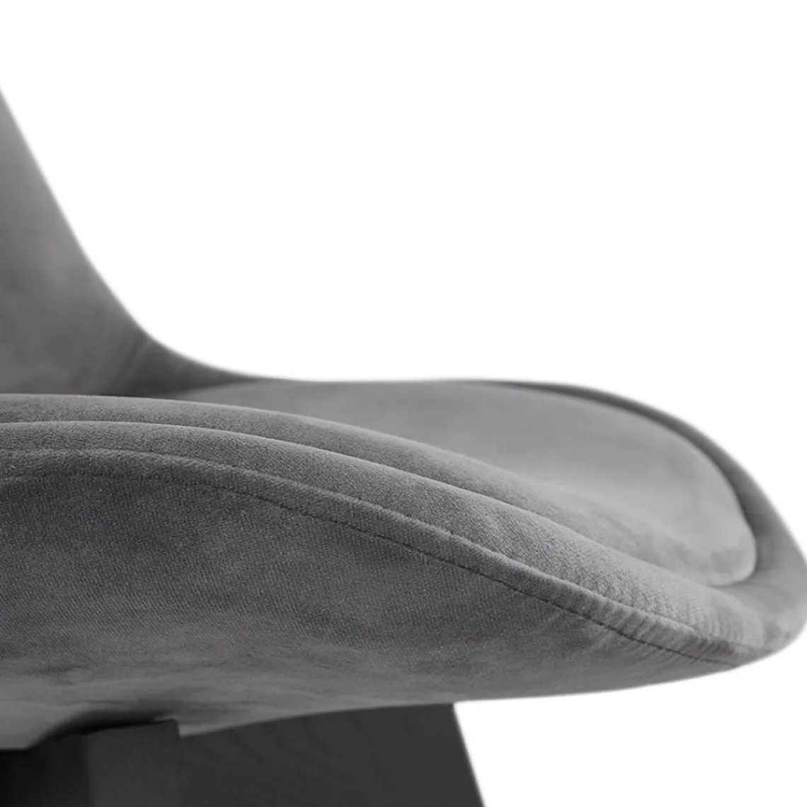 ALTEREGO Chaise en velours gris 'JOE' avec structure en bois noir Hot