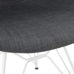 ALTEREGO Chaise moderne 'ATOL' en tissu gris foncé avec pieds en métal blanc Discount