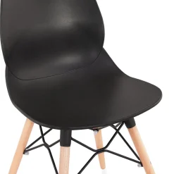 ALTEREGO Chaise scandinave 'EPIK' noire moderne Hot