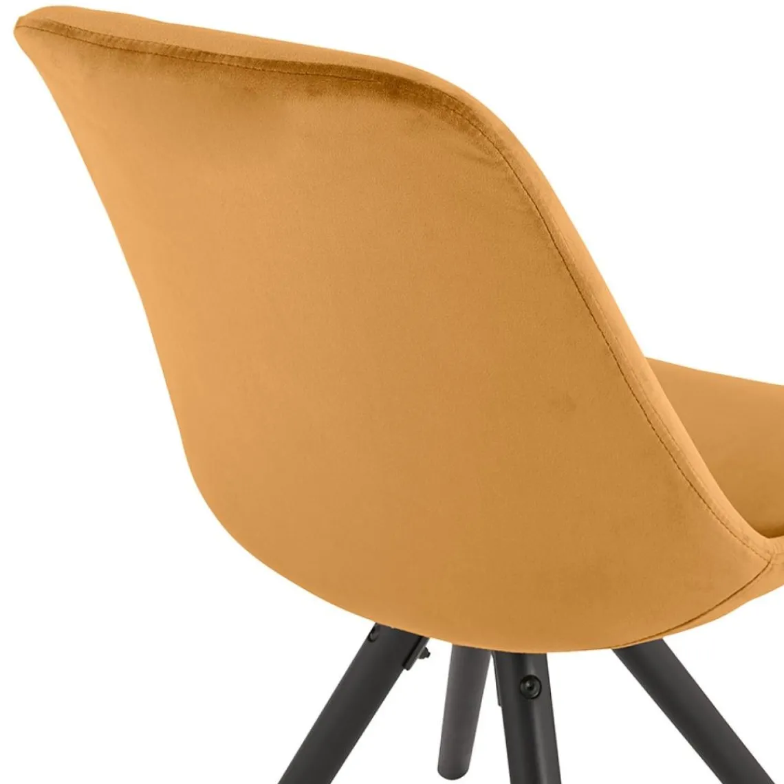 ALTEREGO Chaise vintage 'RICKY' en velours moutarde et pieds en bois noir