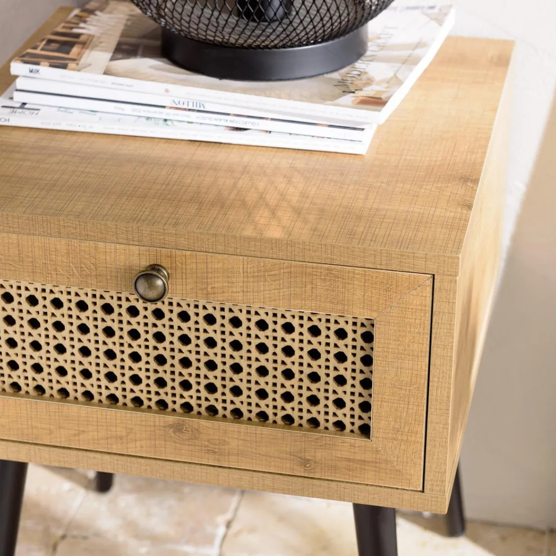 Macabane Chevet marron 1 tiroir effet cannage pieds métal noir CHARLIE Hot