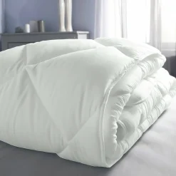 Selenia Couette bébé microfibre synthétique 200 gm2 traitée Sanitized® anti-acariens - Blanc Best