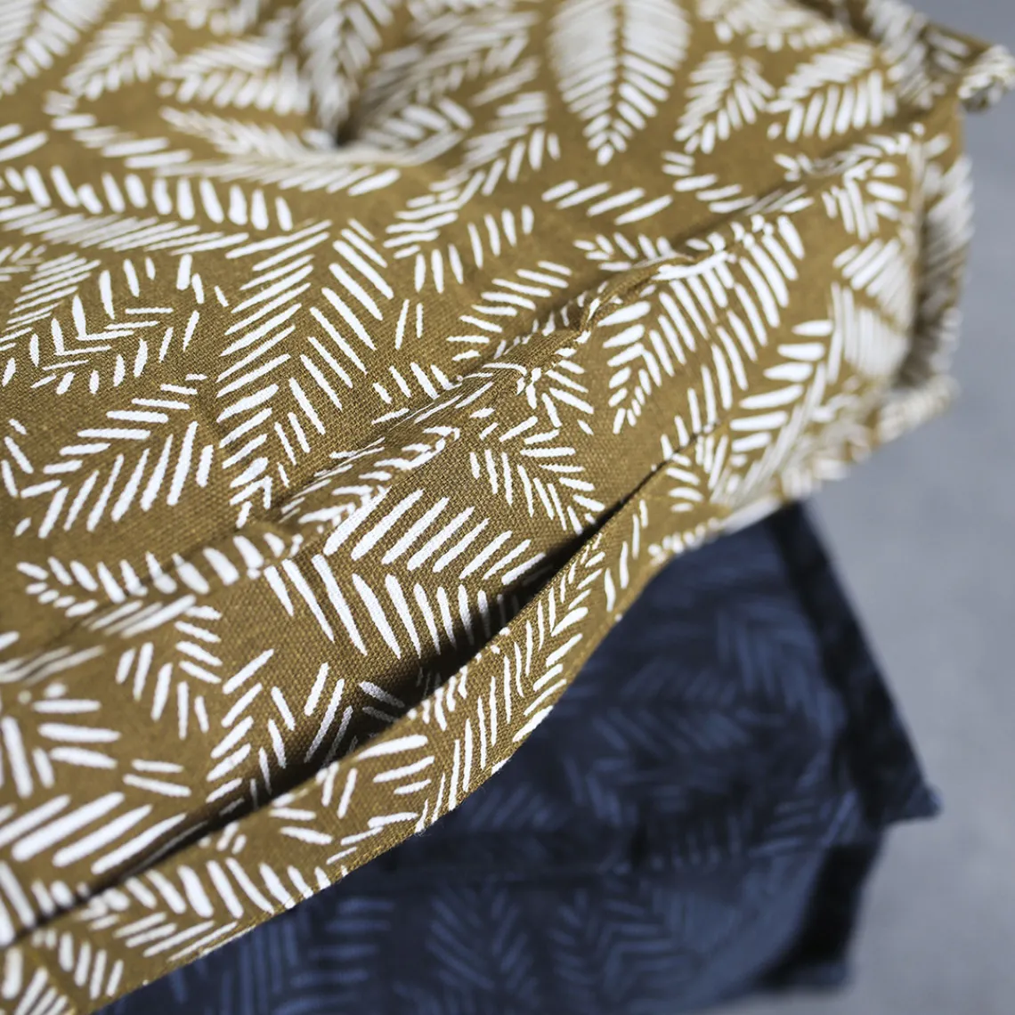 Today Coussin de sol en coton 190g/m² TERANGA INAYA 40x40x12 Bronze Beige Discount