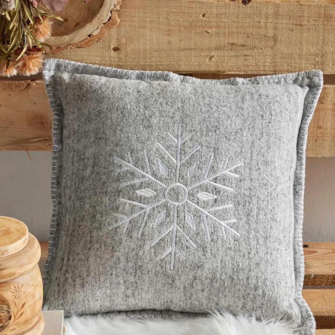 Today Coussin en coton HORS PISTE 45 x 45 - clair Flocon Gris Clearance