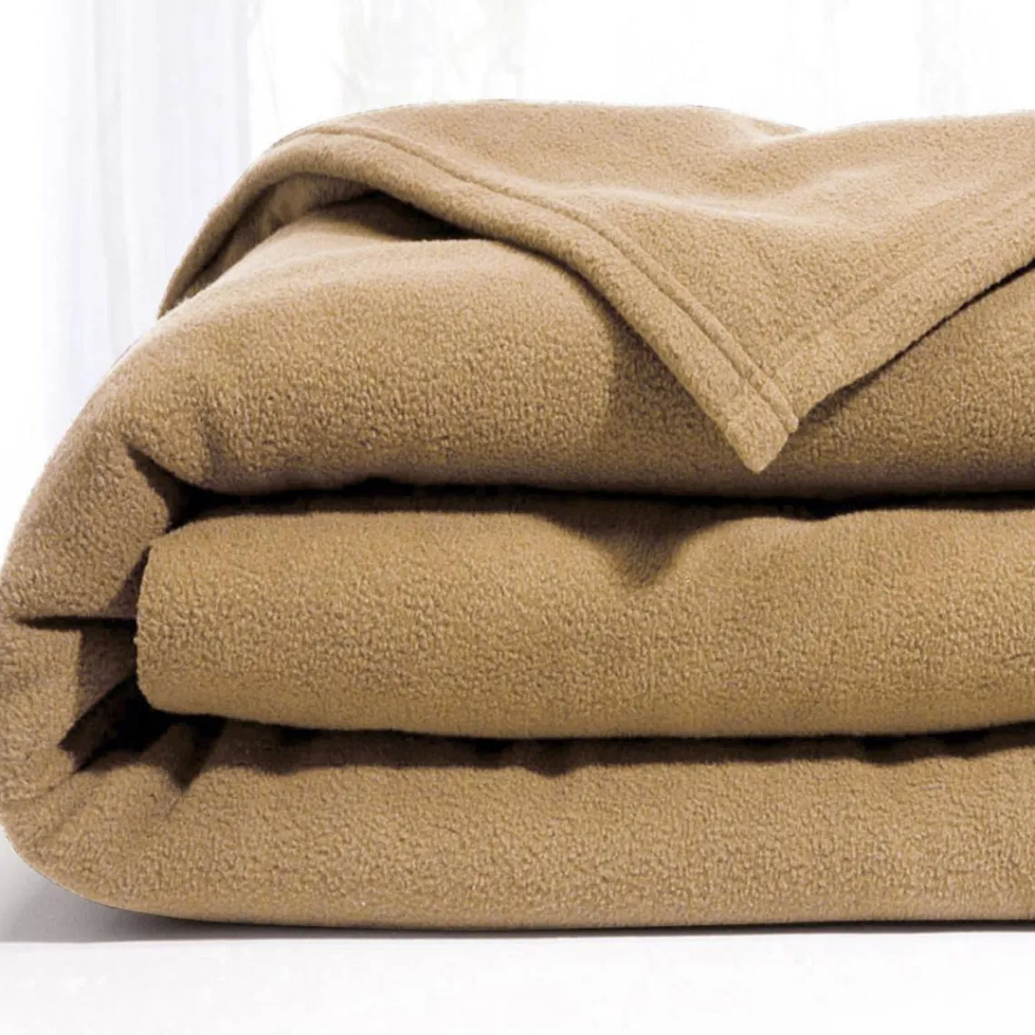 Becquet Couverture POLAIRE UNIE microfibre tempérée Beige