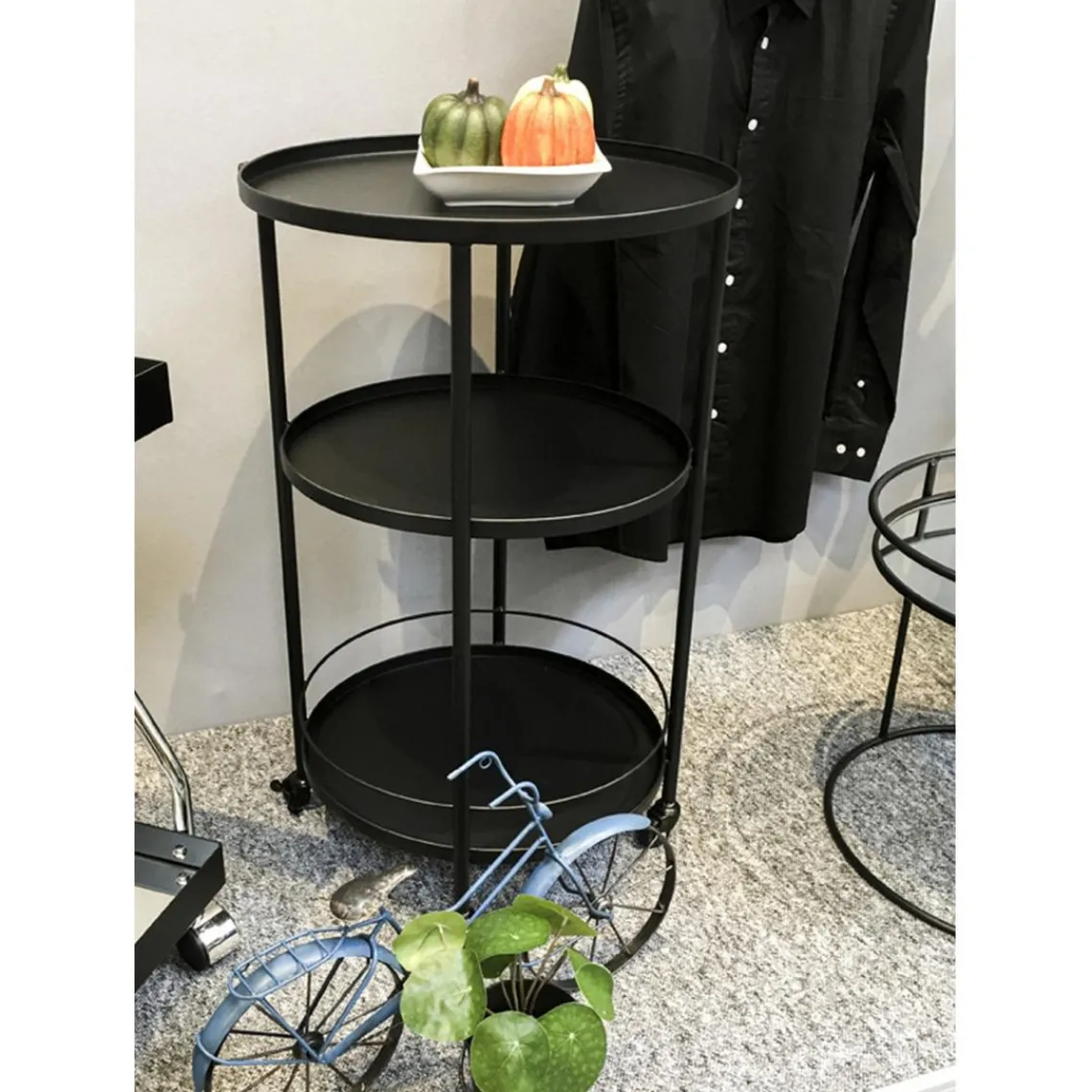 3S. x Home desserte tablettes en métal laqué noir New