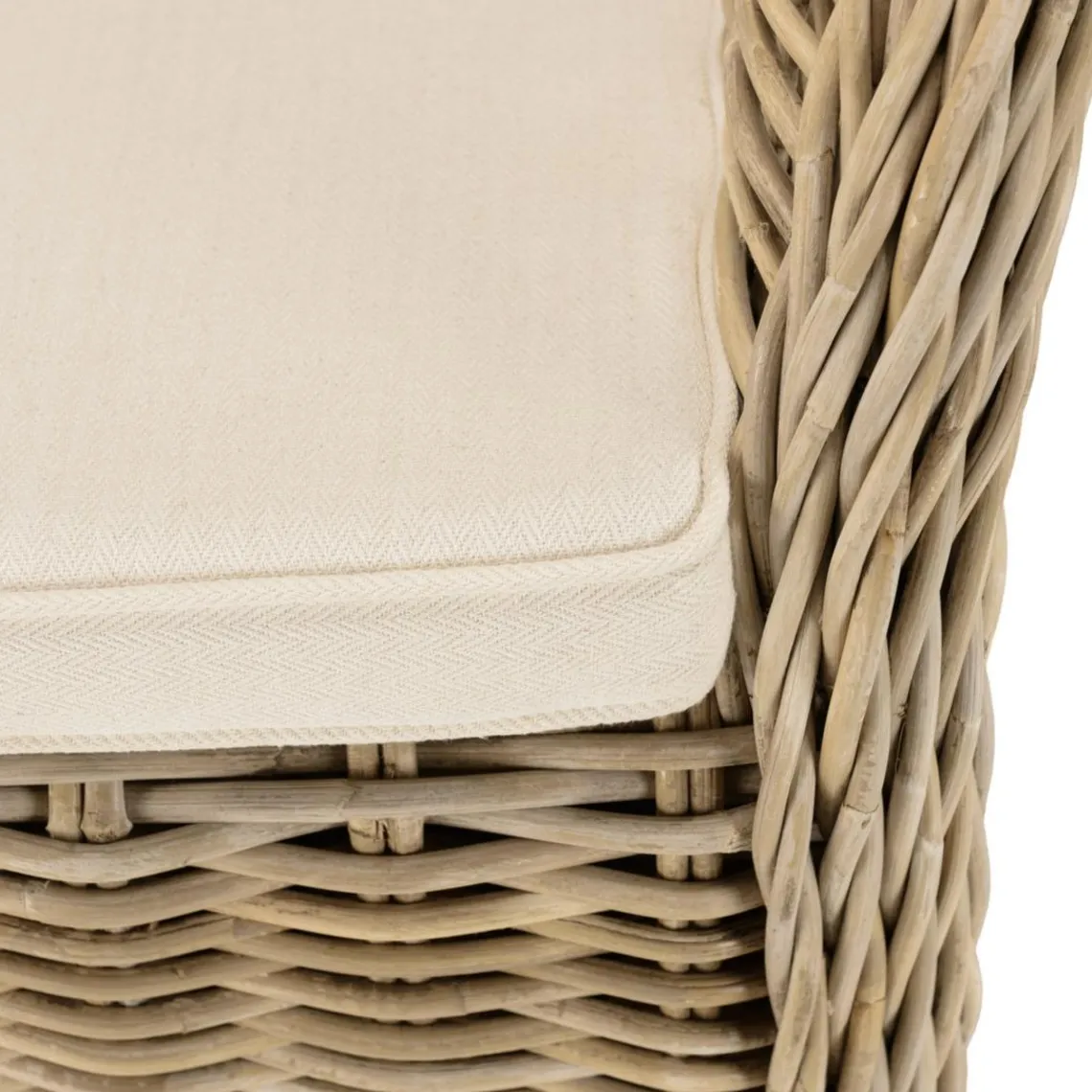 Macabane Fauteuil en kubu avec coussin d'assise blanc KALLY Gris Outlet