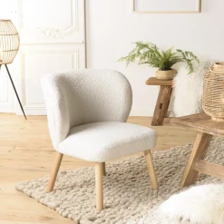 Macabane Fauteuil en tissu bouclette blanc pieds en bois Best