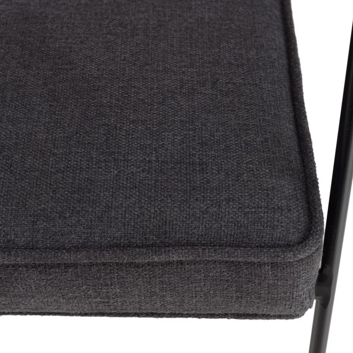 Macabane Fauteuil métal noir assise tissu gris foncé dossier rotin AGATHE Outlet