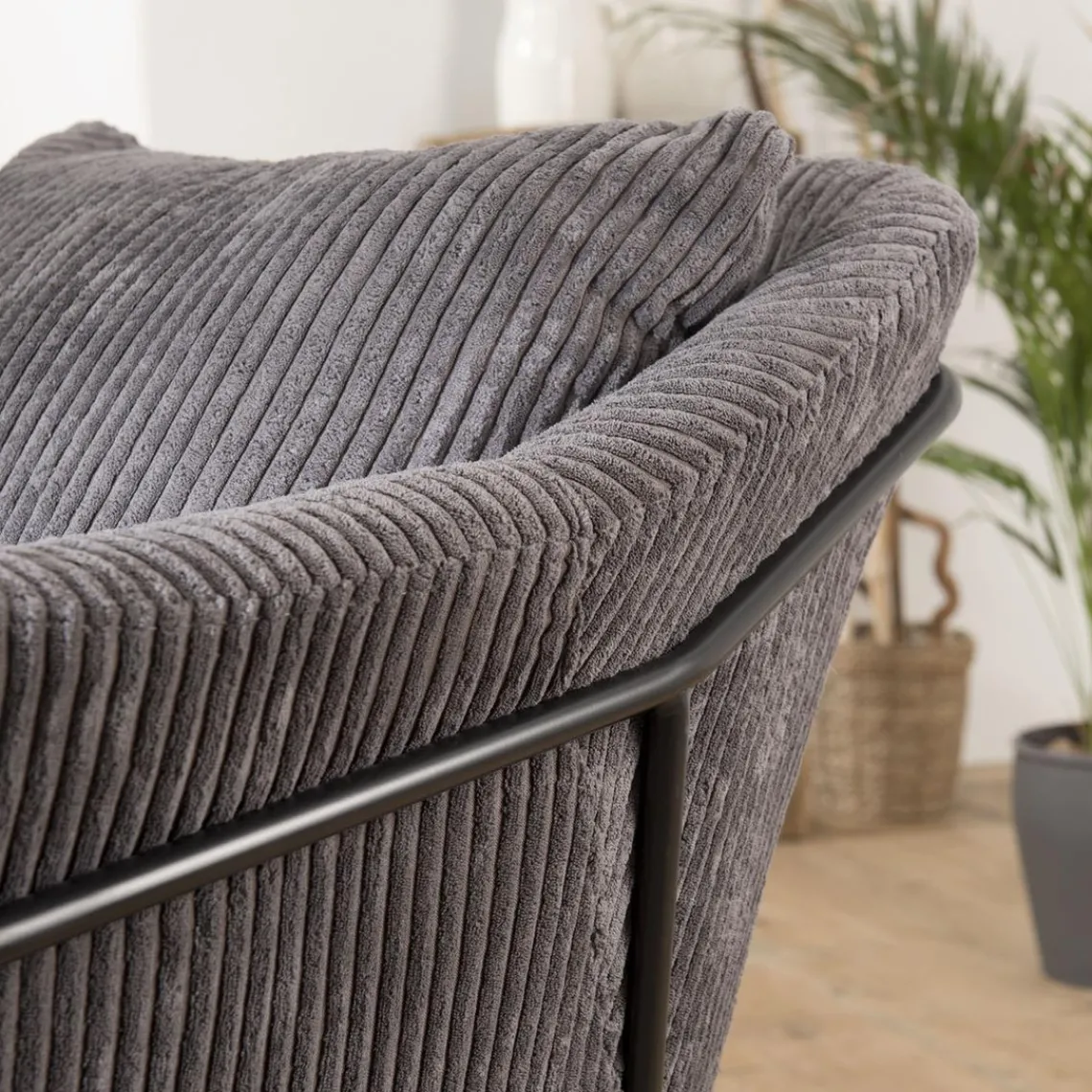 Macabane Fauteuil Tissu AGATHE Velours Cotelé Gris Anthracite Pieds Évasés Métal Hot