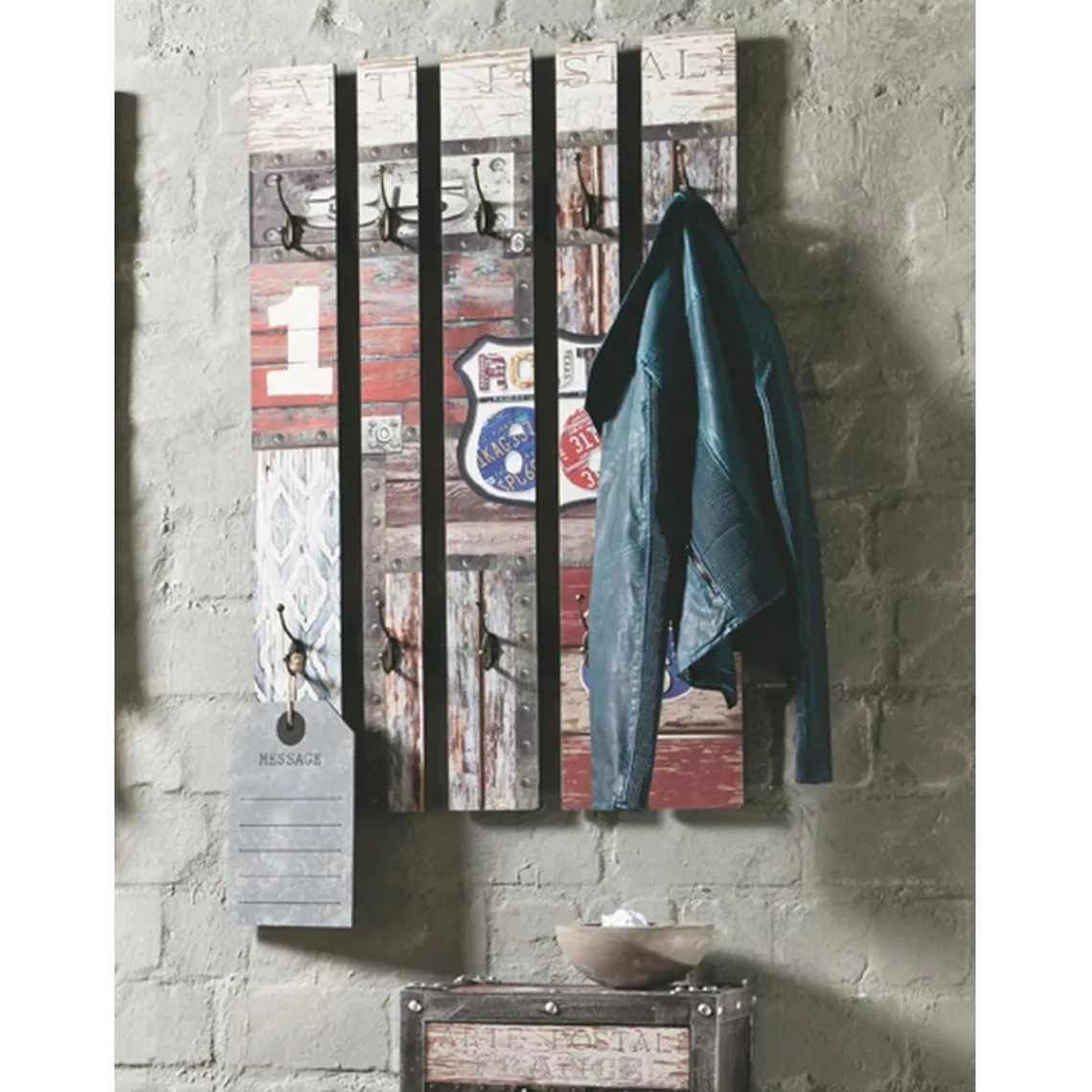 3S. x Home garderobe murale effet bois vintage 10 crochets ROUTE 66