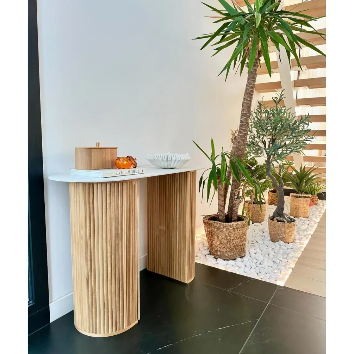 3S. x Home La console PIREUS design scandinave et sa structure en bois massif Hot