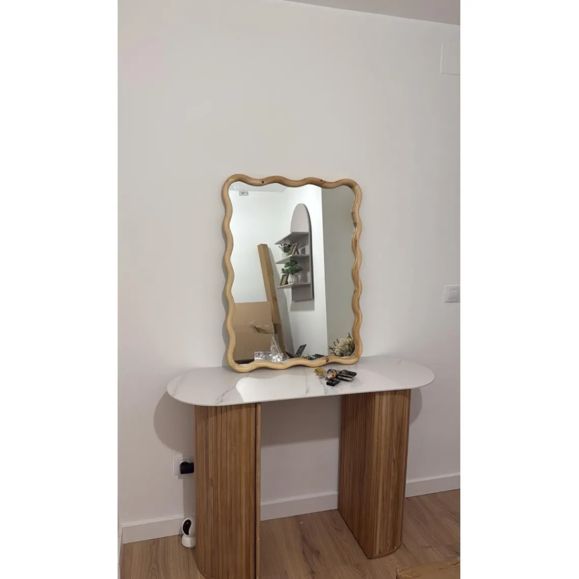 3S. x Home La console PIREUS design scandinave et sa structure en bois massif Hot