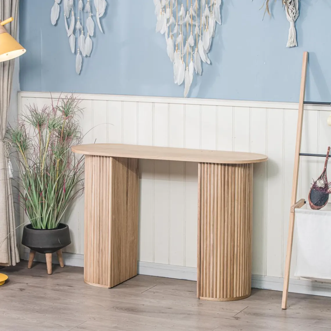 3S. x Home La console PIREUS son design scandinave et sa structure en bois massif Clearance