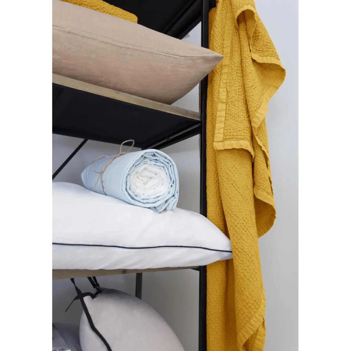 L'Officiel Interiors Les basiques - Plaid en coton ocre Best