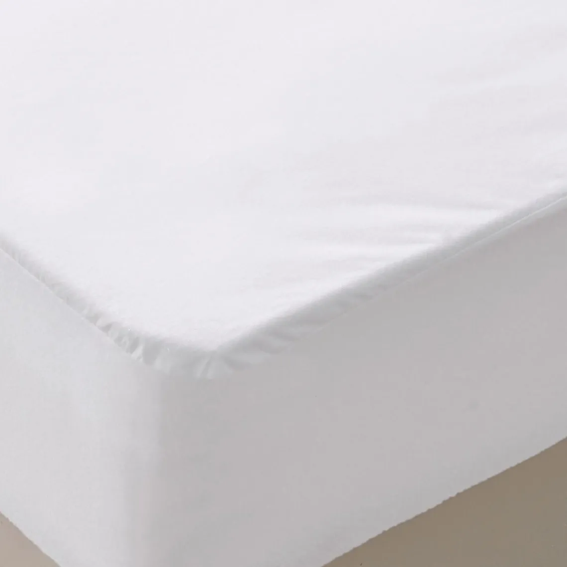 Becquet LI.HOUSSE JERS Protège mat blanc Outlet
