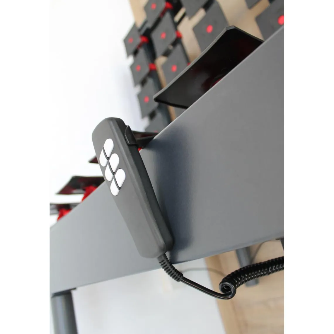 Selenia Lit de Relaxation Matelas Mousse à Mémoire de Forme et Sommier Electriques à Plots multidirectionnels Gris LEINA