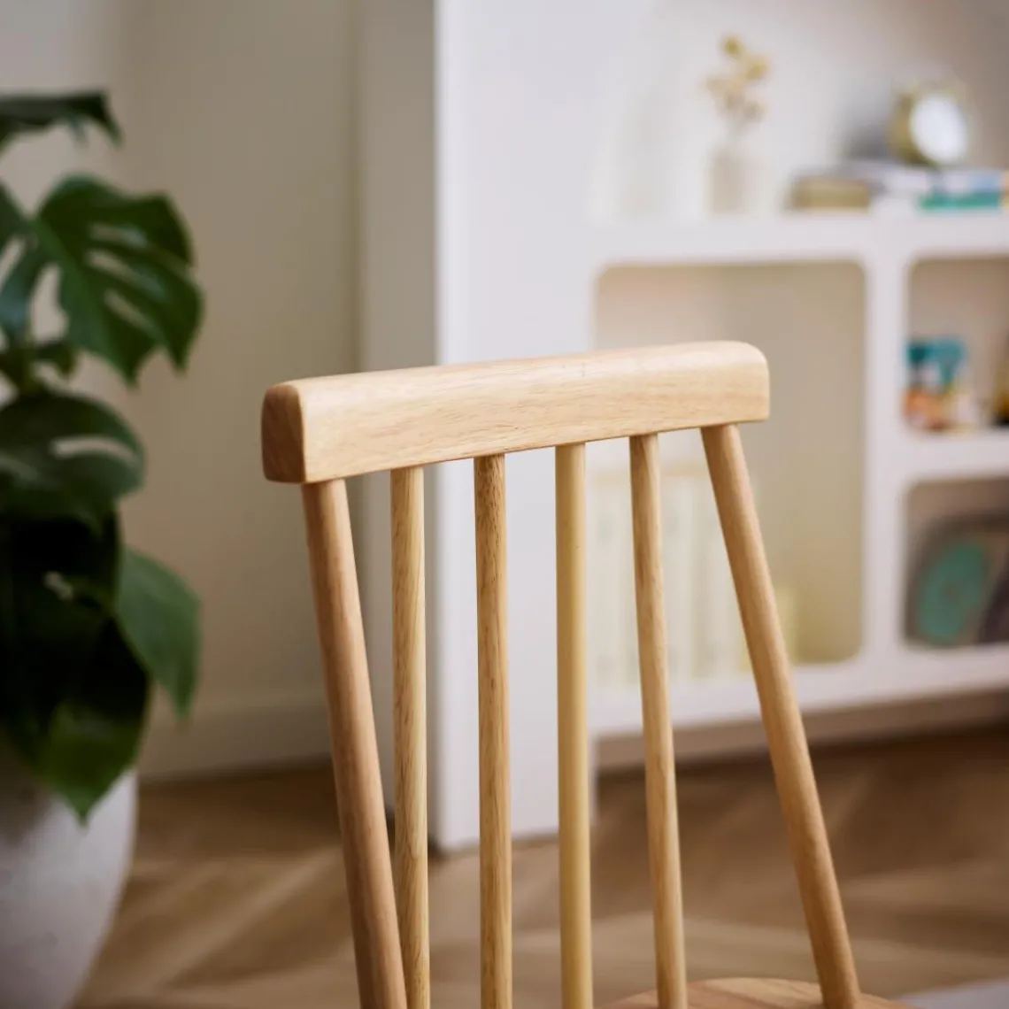 3S. x Home Lot de 2 chaises pour enfant NESNA design moderne et sa structure en bois massif Sale