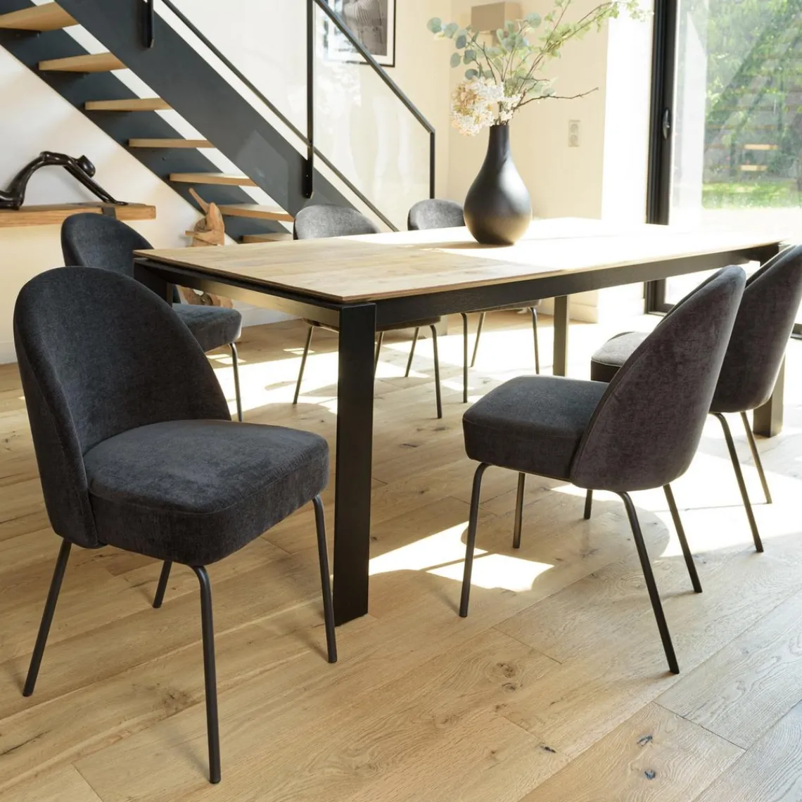 Macabane Lot de 2 chaises tissu noir pieds acier noir ULYSSE Clearance