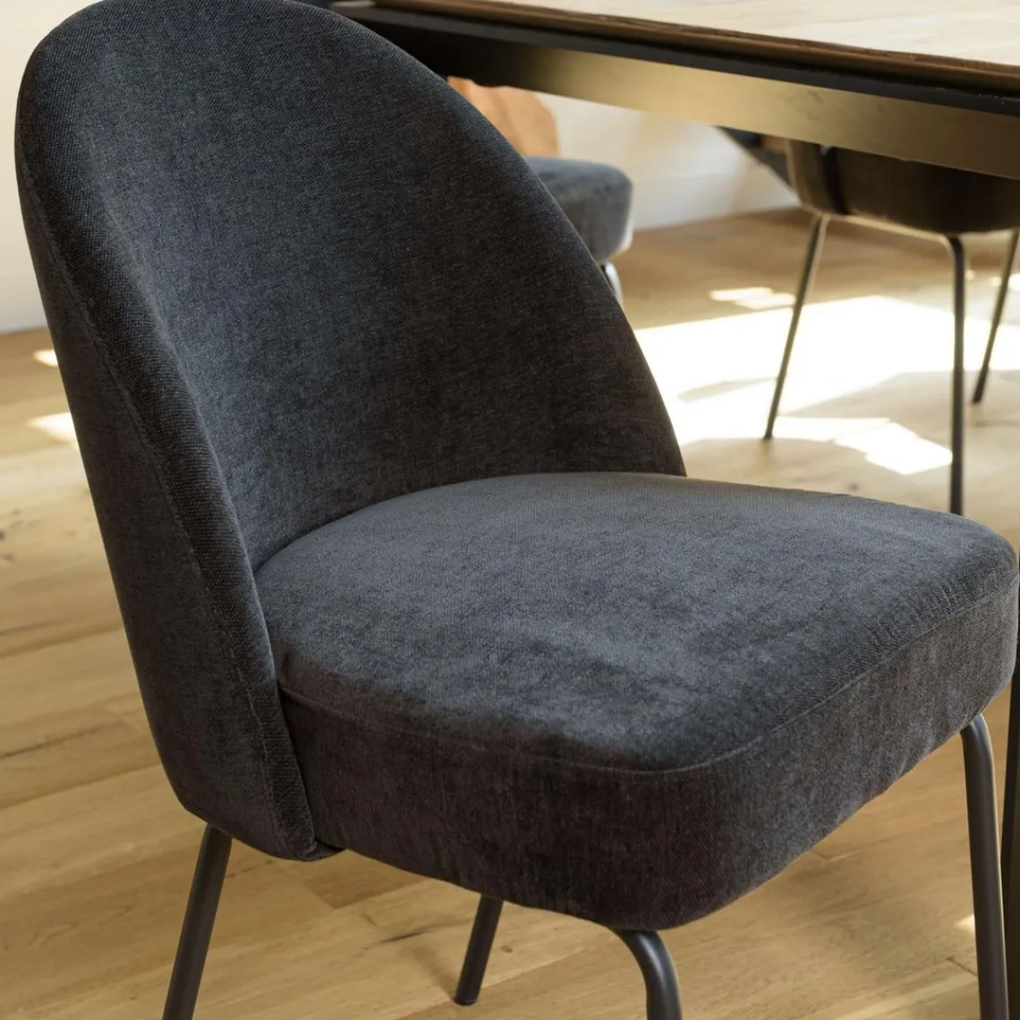 Macabane Lot de 2 chaises tissu noir pieds acier noir ULYSSE Clearance