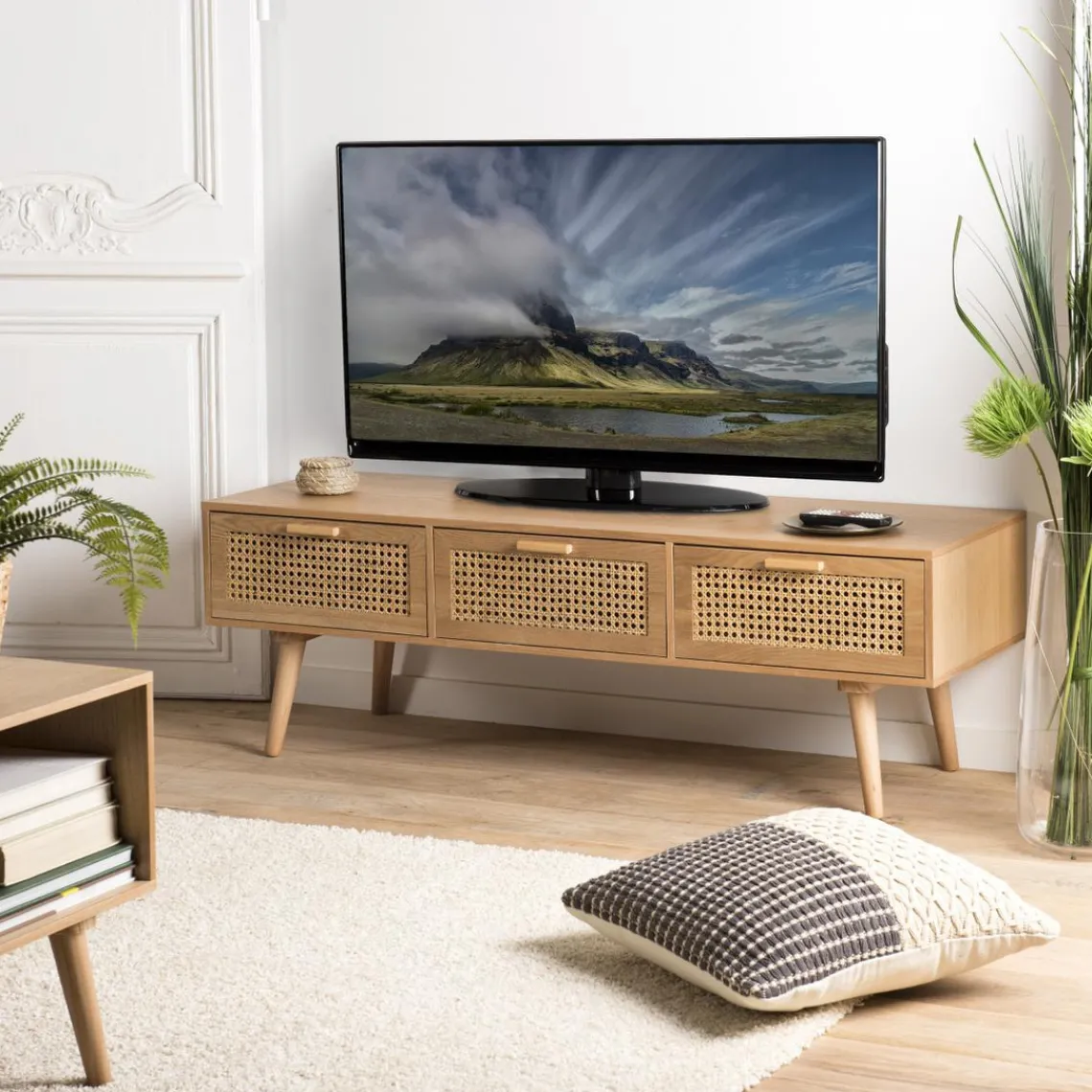 Macabane Meuble TV couleur naturel 3 tiroirs cannage - RODRIGO Clearance