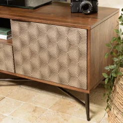 Macabane Meuble TV en bois de manguier 2 portes 1 tiroir motifs ethniques ALIX Sale