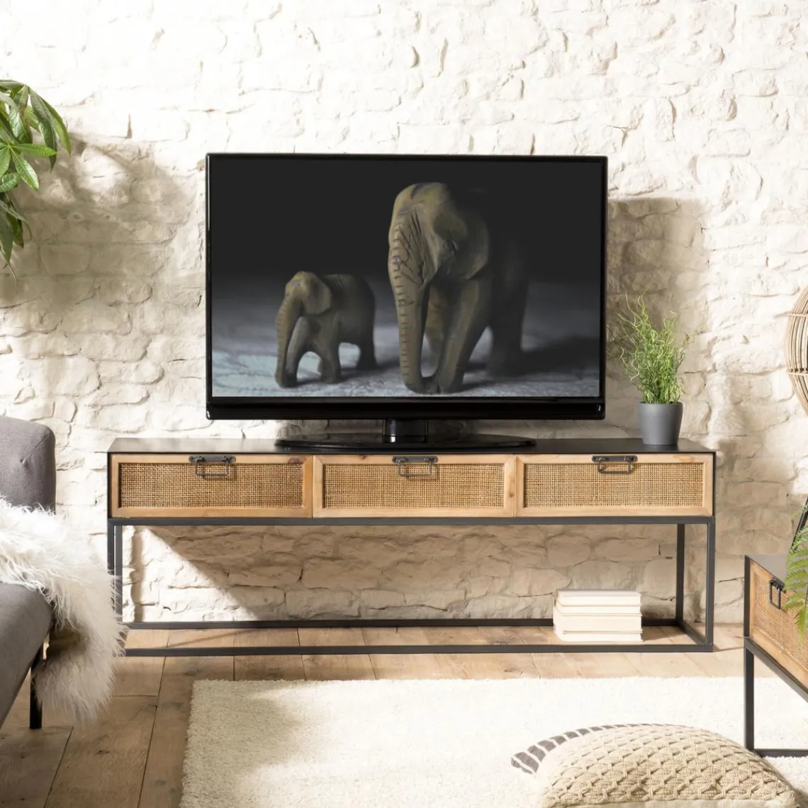 Macabane Meuble TV métal 3 tiroirs cannage - DORIA New