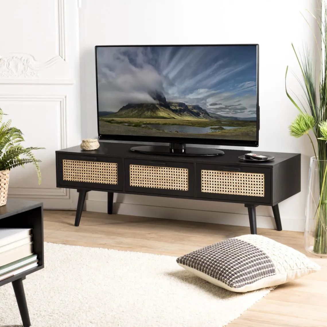 Macabane Meuble TV noir 3 tiroirs cannage - MIKEL