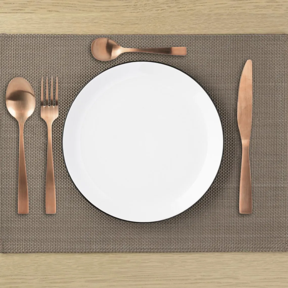 3S. x Home Ménagère 16 couverts Cuivré Discount