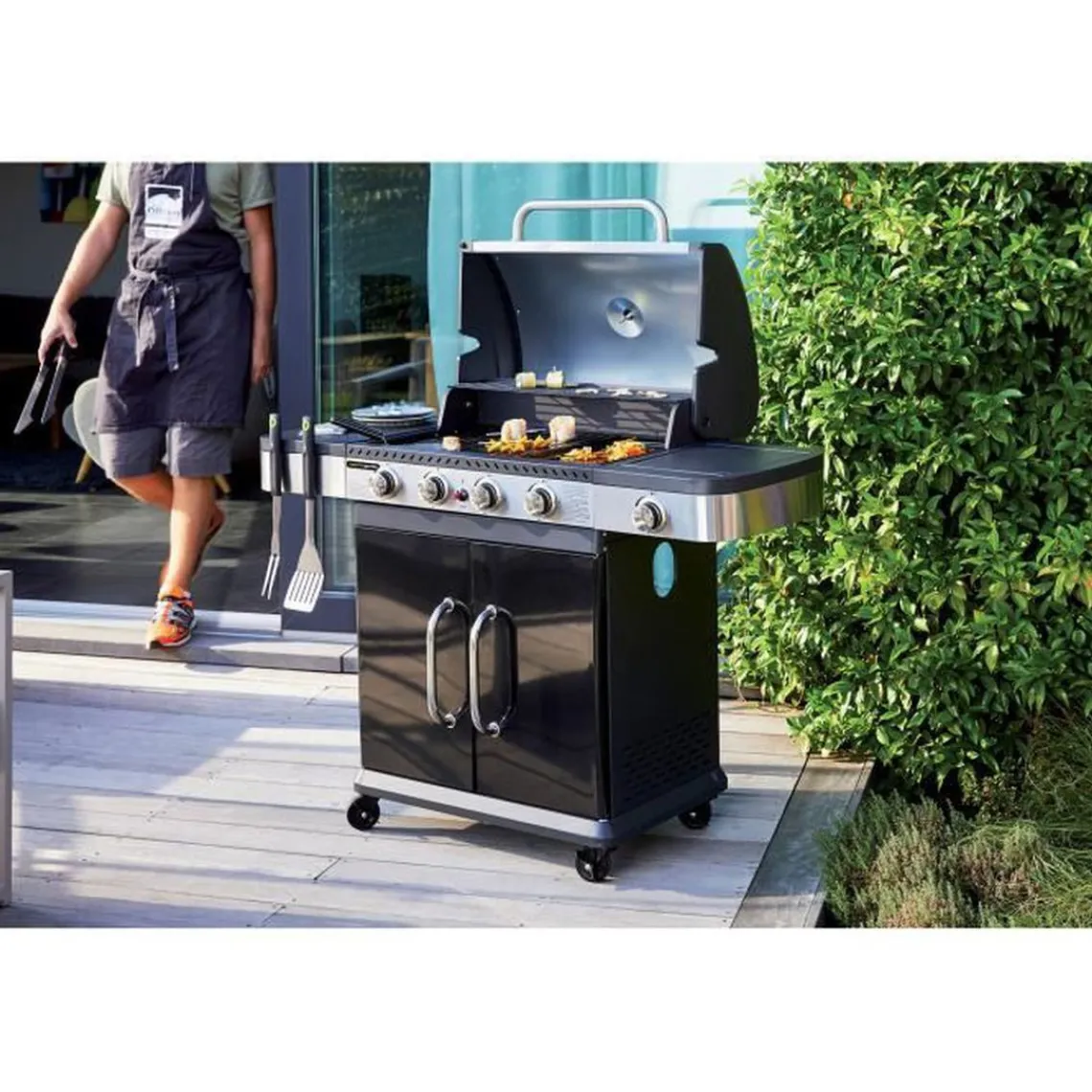 Cook'In Garden Pack Barbecue gaz Américain FIDGI 4 brûleurs avec Housse et Coffret 3 pièces aimantés : pince, spatule, fourchette Sale