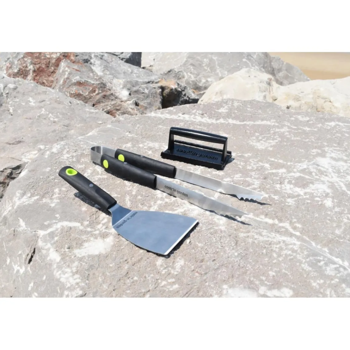 Cook'In Garden Pack Plancha gaz avec Housse pour barbecue et plancha et Kit pour cuisson plancha Online