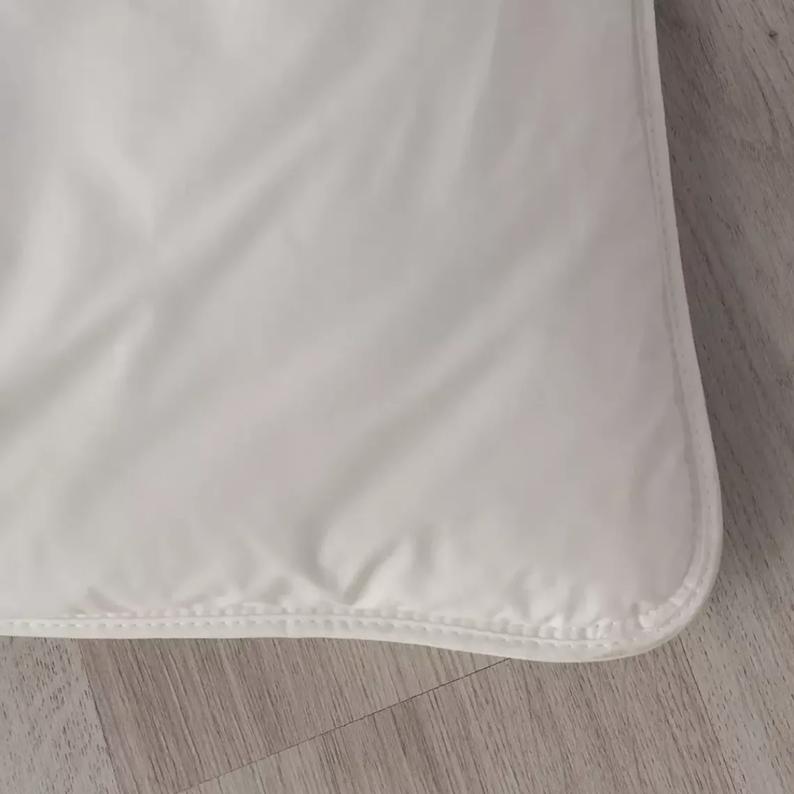 Dodo Pack Uni MAISON - Couette Tempérée 300g/m² + 1 Oreiller Moelleux 60x60 Discount