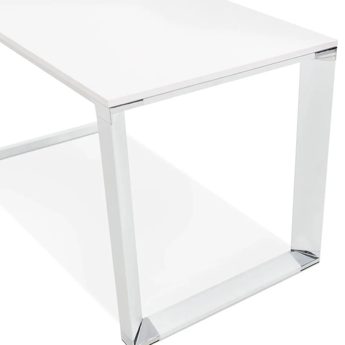 ALTEREGO Petit bureau droit design 'XLINE' en bois blanc Discount