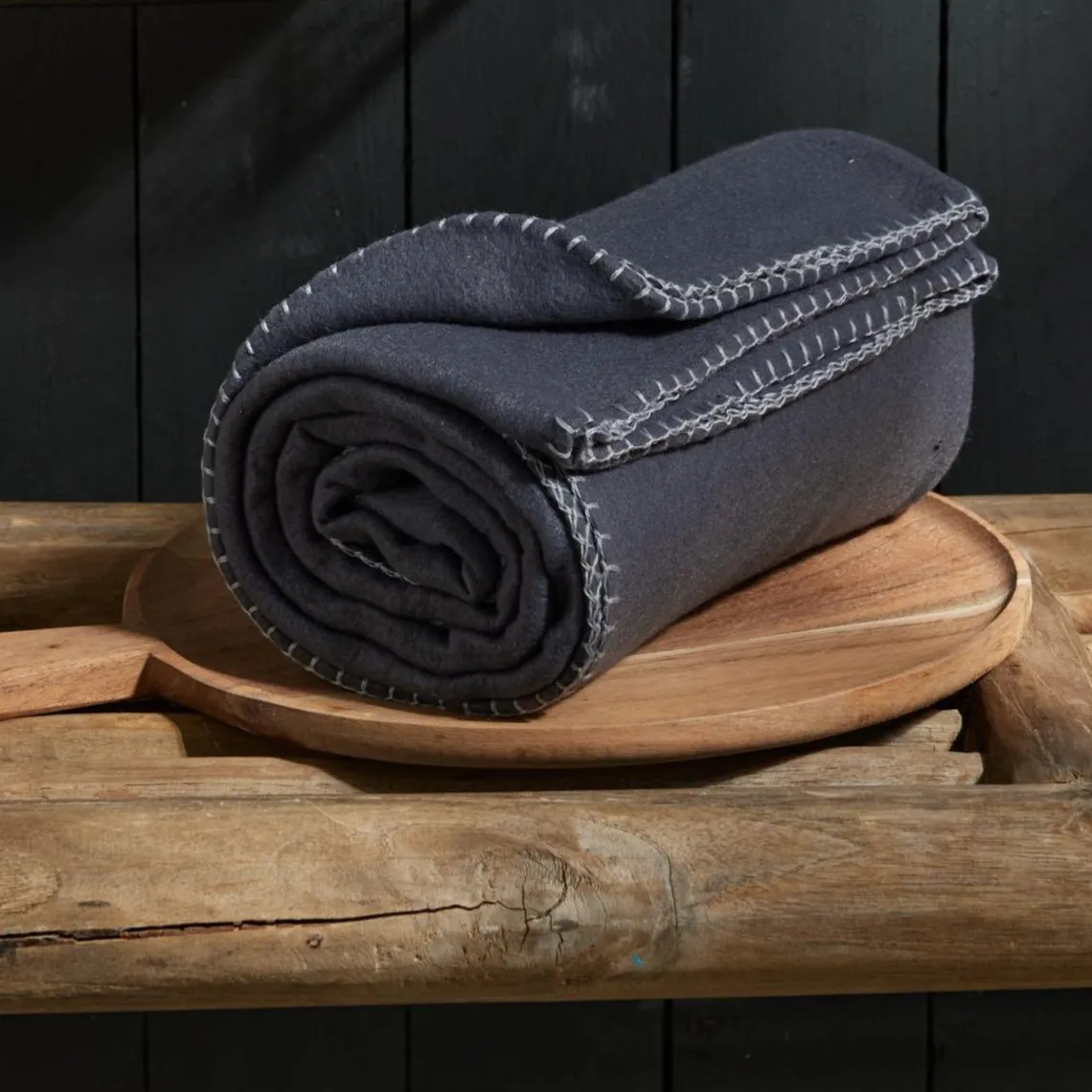 Today Plaid Polaire en Polyester 220 x 240 BIEN AU CHAUD Fusain Gris Outlet