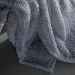 Today Plaid Teddy en Polyester 130 x 180 BIEN AU CHAUD Acier Gris Hot